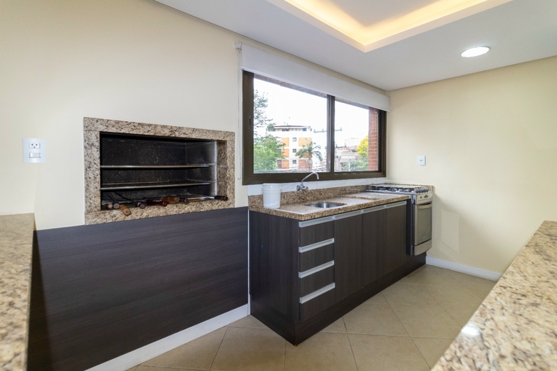 R$ 850.000 - BELO APARTAMENTO - 92M2 - 2 DORM - SU&Iacute;TE - GARDEN - 2 VAGAS Rua Engenheiro Adolfo Stern Porto Alegre - 