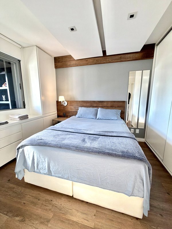 R$ 799.000 - LIND&Iacute;SSIMO - MOBILIADO - 60M2 - 1 DORMIT&Oacute;RIO - 1 VAGA - VISTA - INFRA Avenida Luiz Manoel Gonzaga Porto Alegre - 