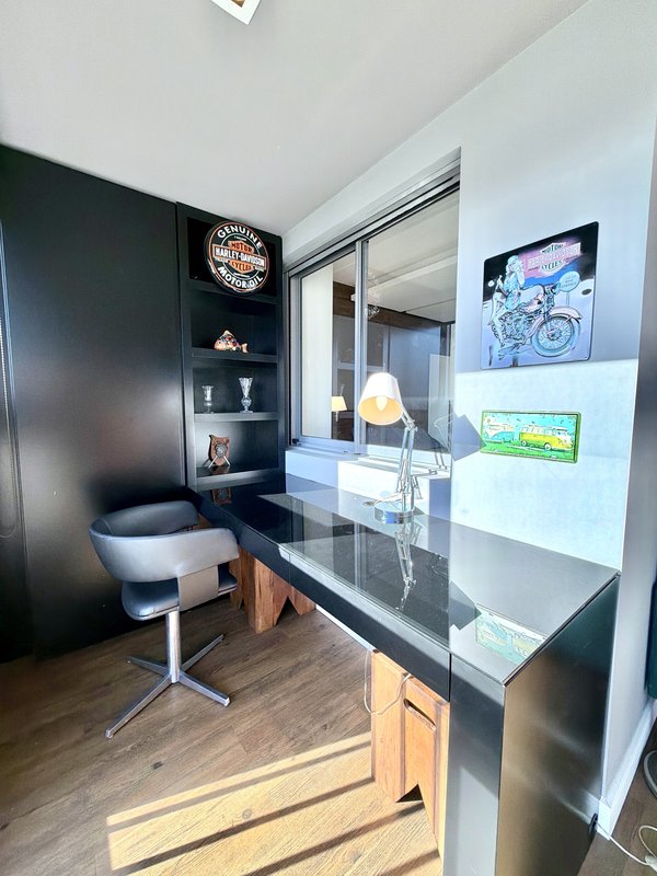 R$ 799.000 - LIND&Iacute;SSIMO - MOBILIADO - 60M2 - 1 DORMIT&Oacute;RIO - 1 VAGA - VISTA - INFRA Avenida Luiz Manoel Gonzaga Porto Alegre - 