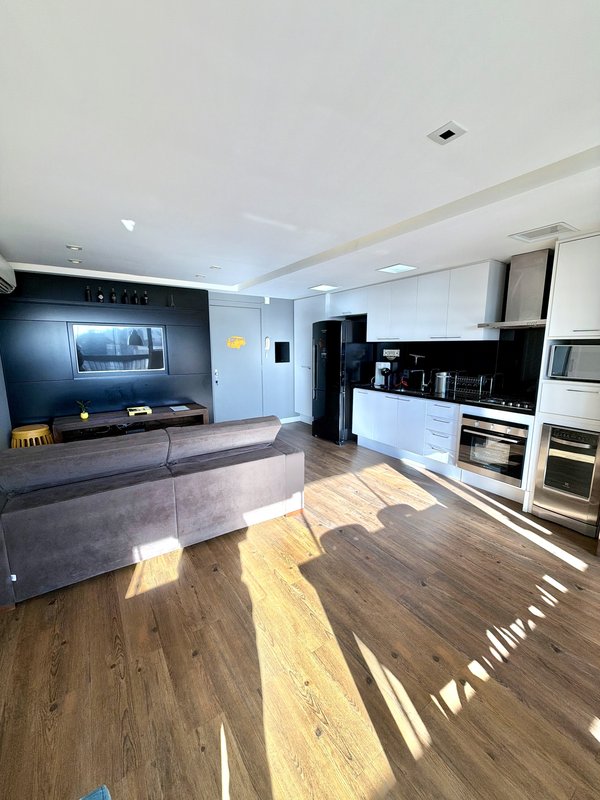 R$ 799.000 - LIND&Iacute;SSIMO - MOBILIADO - 60M2 - 1 DORMIT&Oacute;RIO - 1 VAGA - VISTA - INFRA Avenida Luiz Manoel Gonzaga Porto Alegre - 