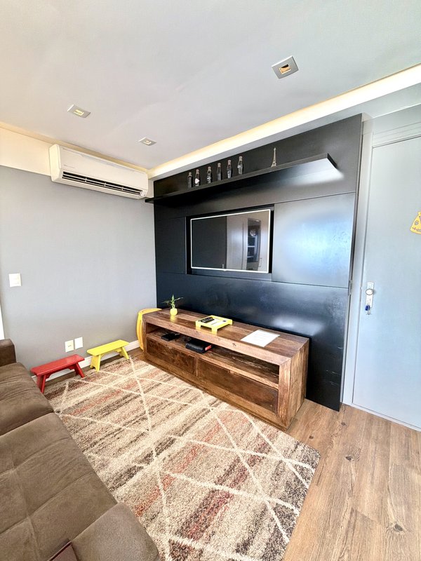 R$ 799.000 - LIND&Iacute;SSIMO - MOBILIADO - 60M2 - 1 DORMIT&Oacute;RIO - 1 VAGA - VISTA - INFRA Avenida Luiz Manoel Gonzaga Porto Alegre - 