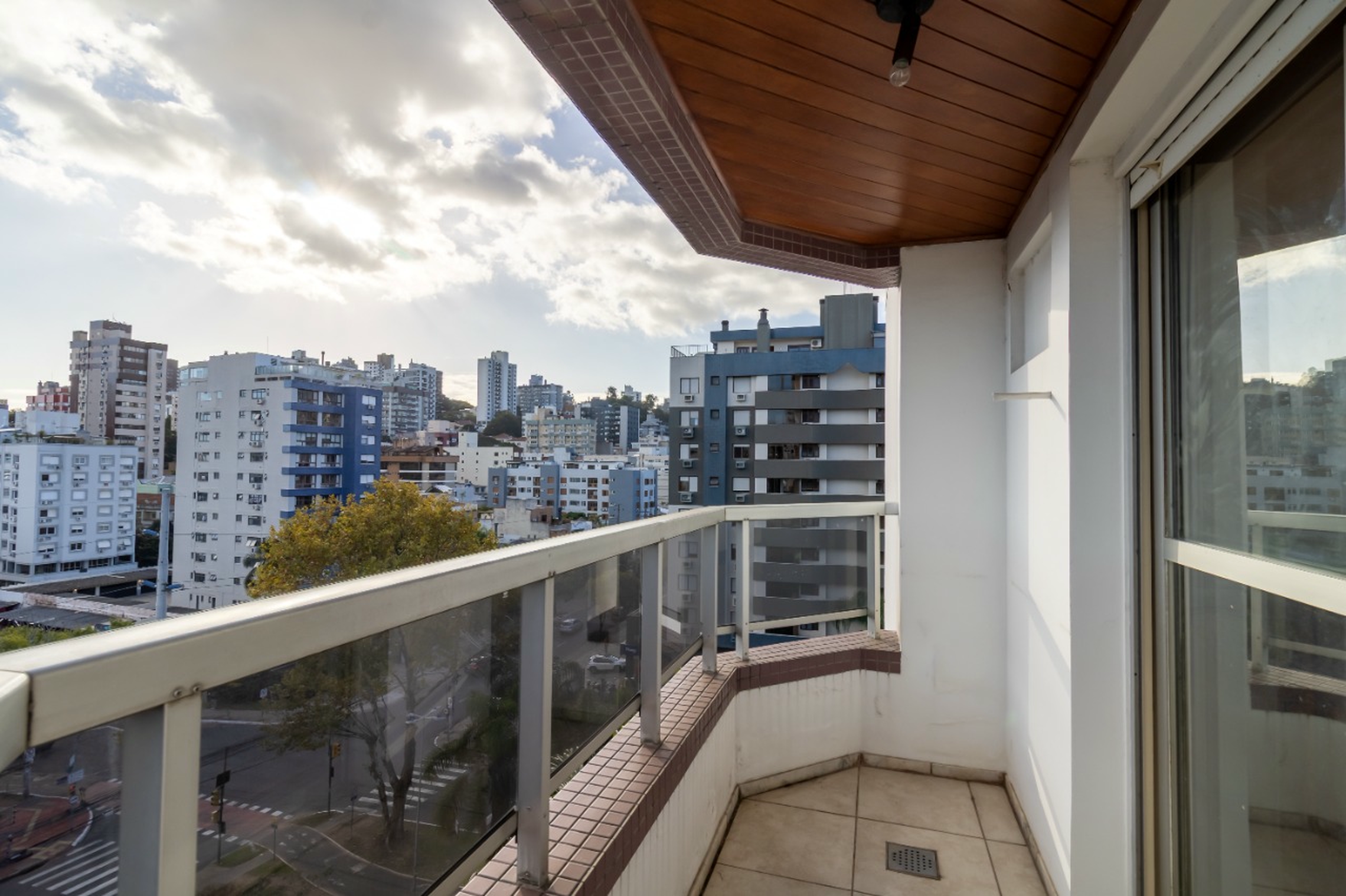 R$ 795.000 - OPORTUNIDADE - &Oacute;TIMO APARTAMENTO - 108M2 - 3 DORM - SU&Iacute;TE - 2 VAGAS Avenida Neusa Goulart Brizola Porto Alegre - 