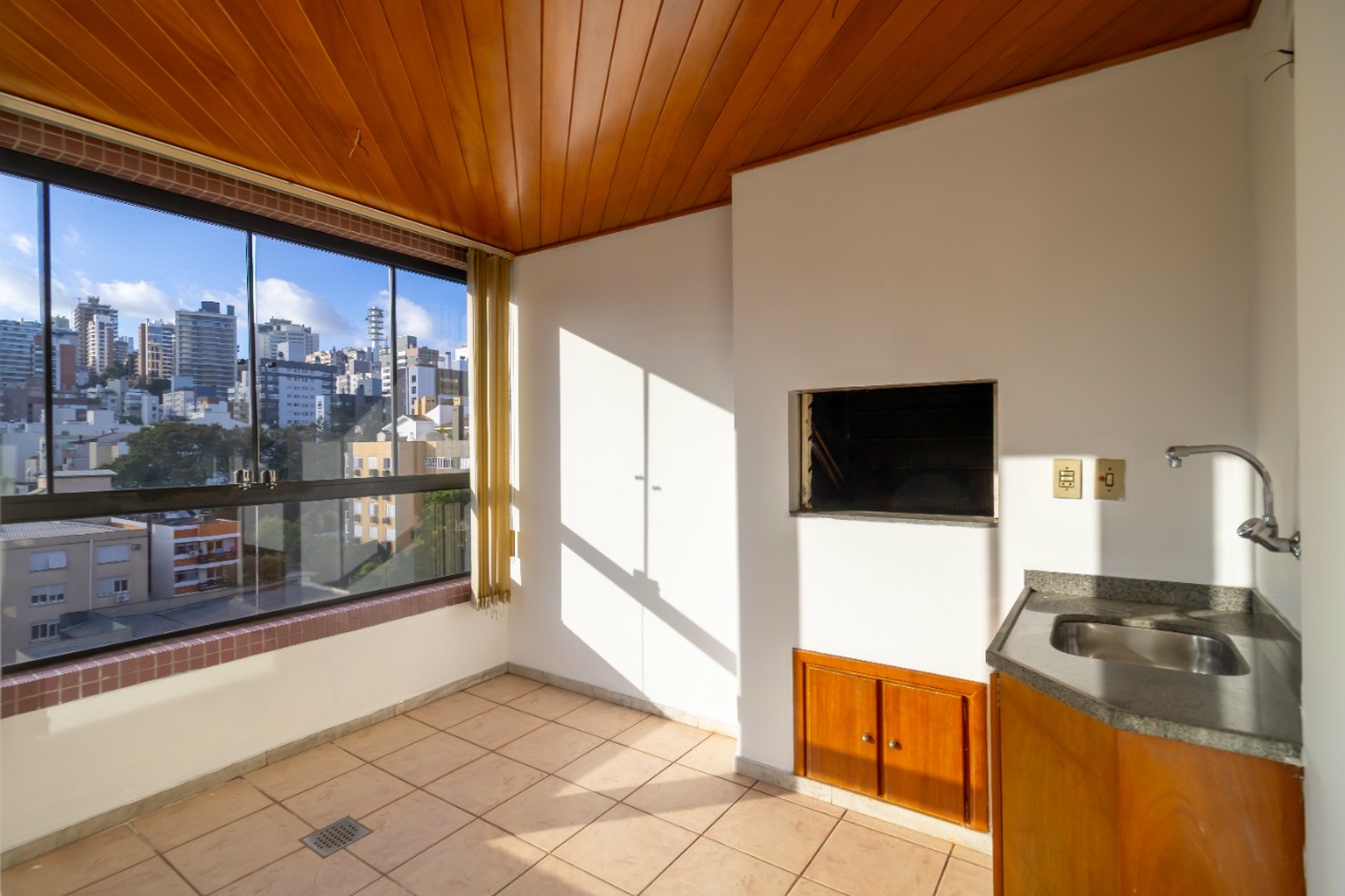 R$ 795.000 - OPORTUNIDADE - &Oacute;TIMO APARTAMENTO - 108M2 - 3 DORM - SU&Iacute;TE - 2 VAGAS Avenida Neusa Goulart Brizola Porto Alegre - 