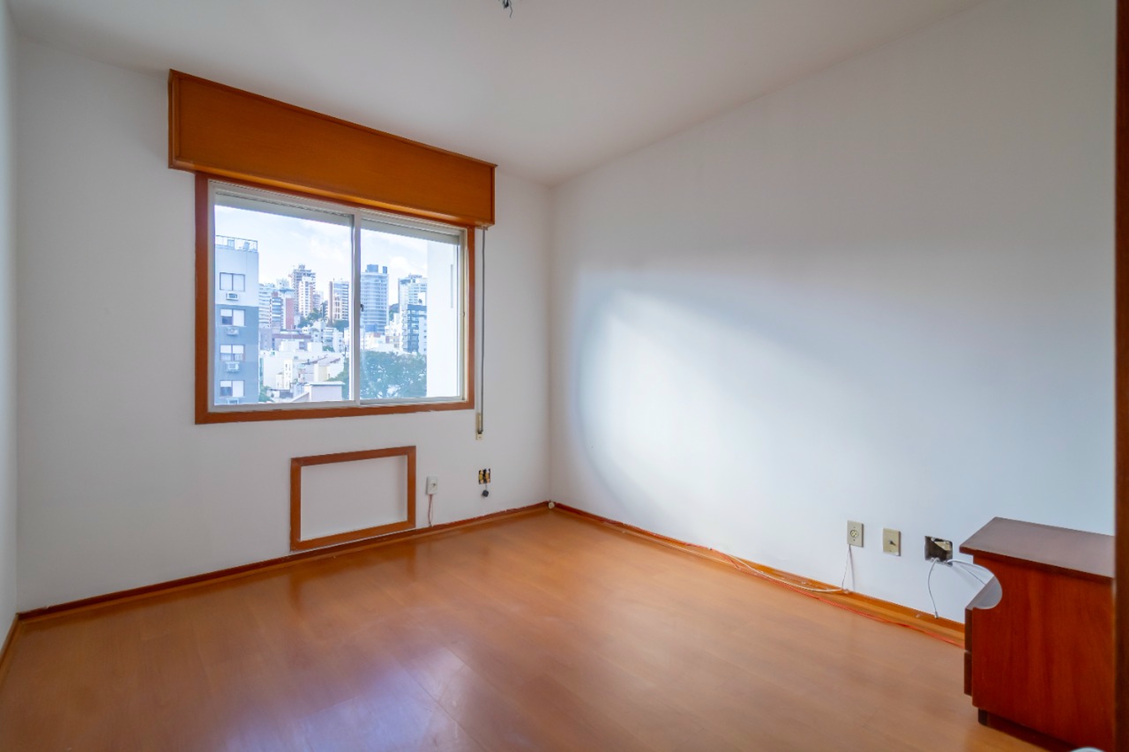 R$ 795.000 - OPORTUNIDADE - &Oacute;TIMO APARTAMENTO - 108M2 - 3 DORM - SU&Iacute;TE - 2 VAGAS Avenida Neusa Goulart Brizola Porto Alegre - 