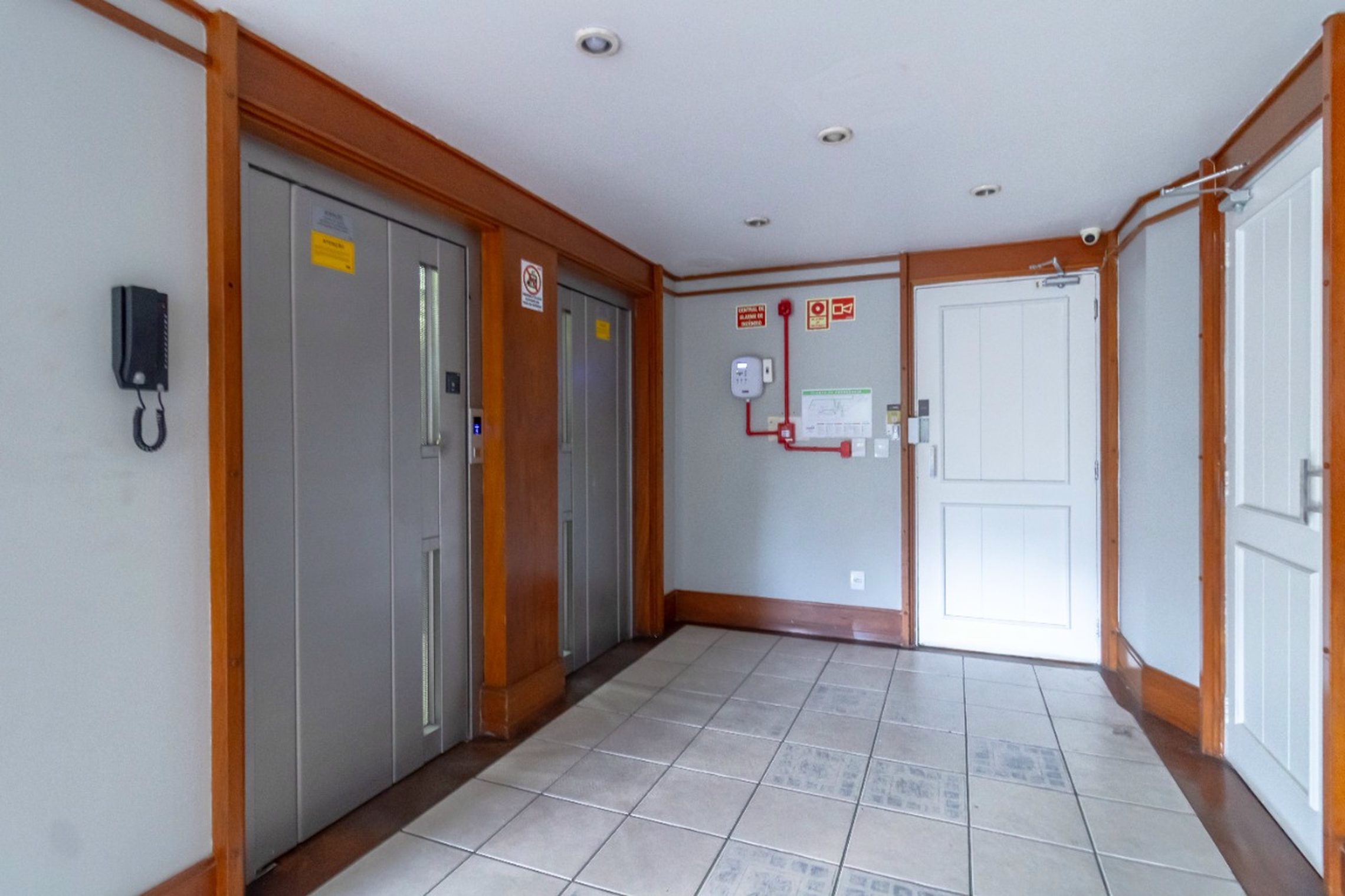 R$ 795.000 - OPORTUNIDADE - &Oacute;TIMO APARTAMENTO - 108M2 - 3 DORM - SU&Iacute;TE - 2 VAGAS Avenida Neusa Goulart Brizola Porto Alegre - 