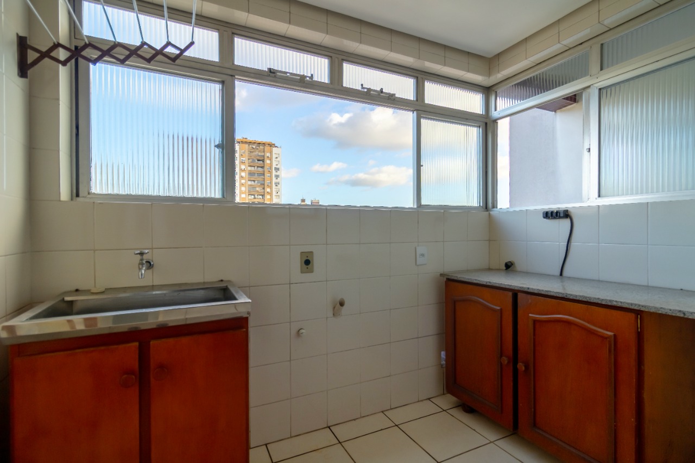 R$ 795.000 - OPORTUNIDADE - &Oacute;TIMO APARTAMENTO - 108M2 - 3 DORM - SU&Iacute;TE - 2 VAGAS Avenida Neusa Goulart Brizola Porto Alegre - 