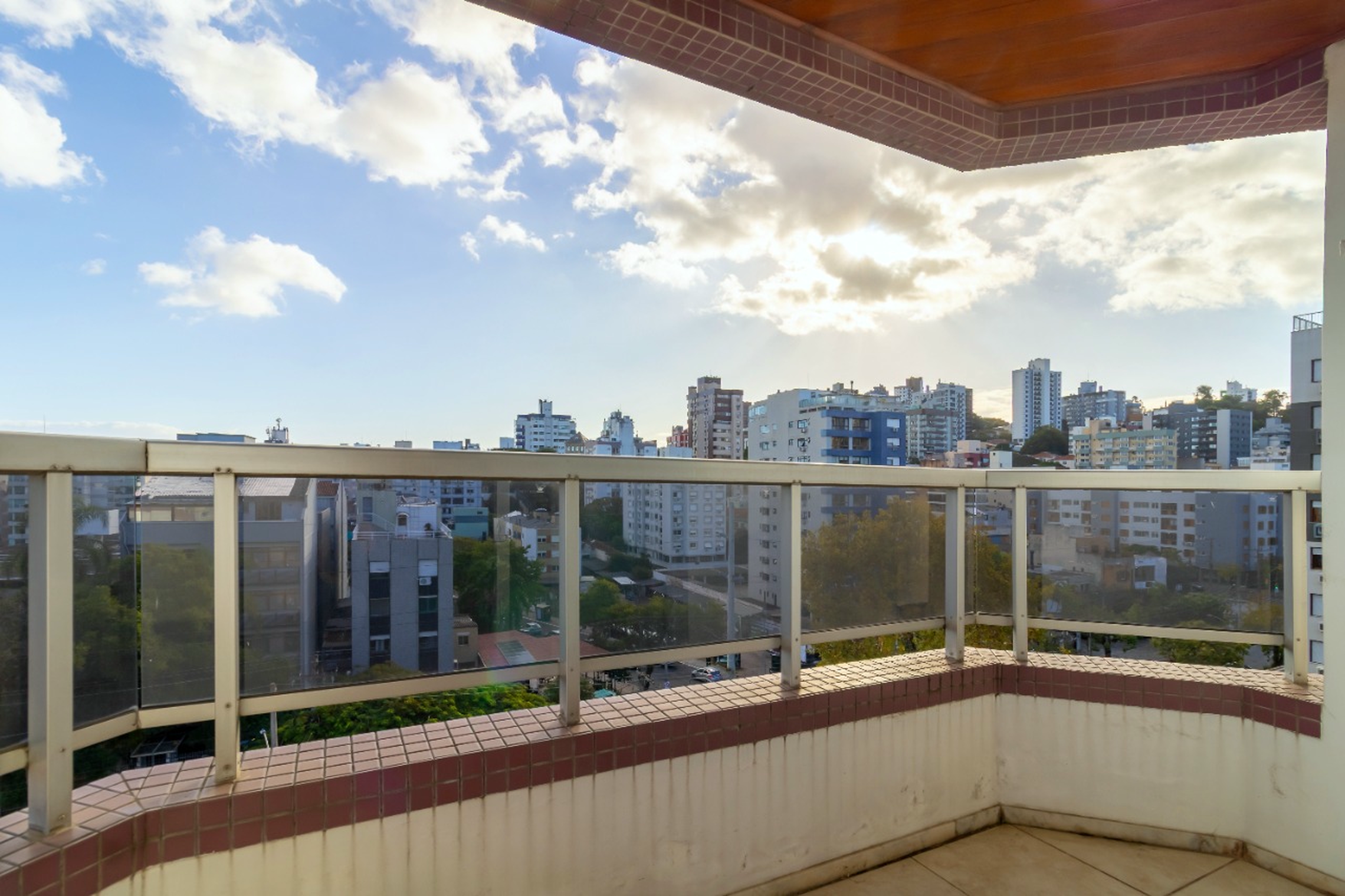 R$ 795.000 - OPORTUNIDADE - &Oacute;TIMO APARTAMENTO - 108M2 - 3 DORM - SU&Iacute;TE - 2 VAGAS Avenida Neusa Goulart Brizola Porto Alegre - 
