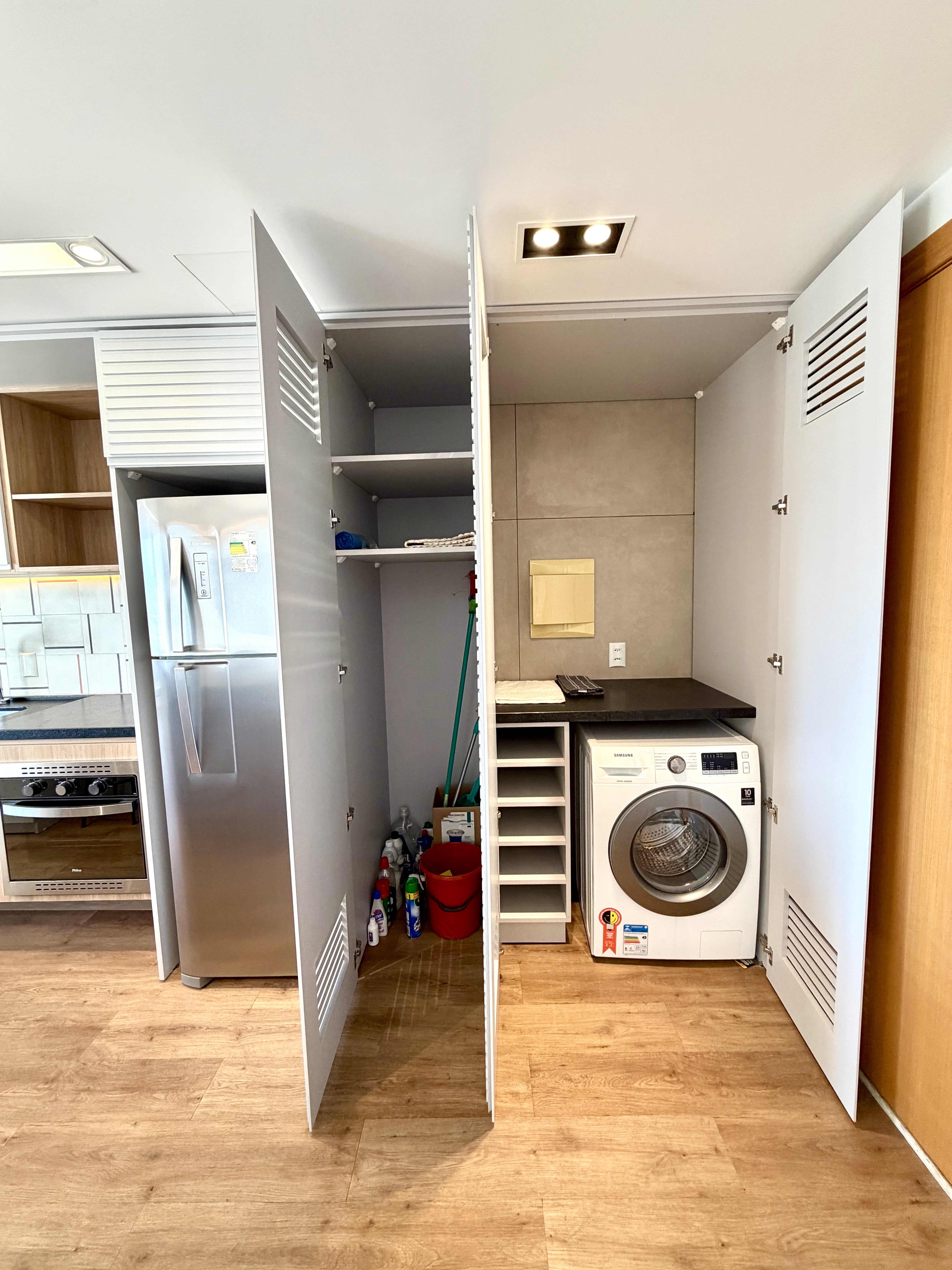 R$ 595.000 - BELO APARTAMENTO - MOBILIADO - 56M2 - 1 DORM - VISTA - INFRA Avenida Luiz Manoel Gonzaga Porto Alegre - 