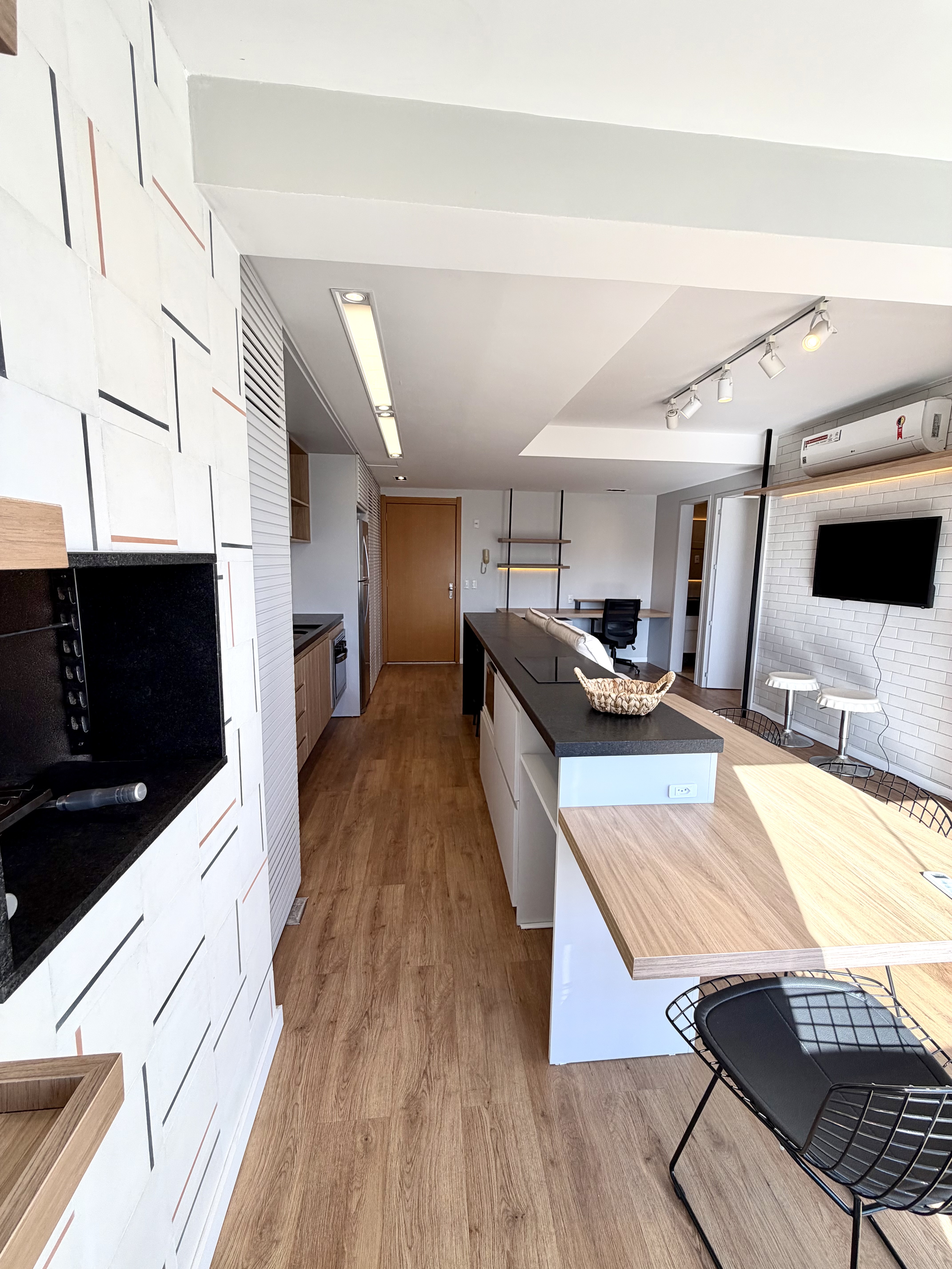 R$ 595.000 - BELO APARTAMENTO - MOBILIADO - 56M2 - 1 DORM - VISTA - INFRA Avenida Luiz Manoel Gonzaga Porto Alegre - 