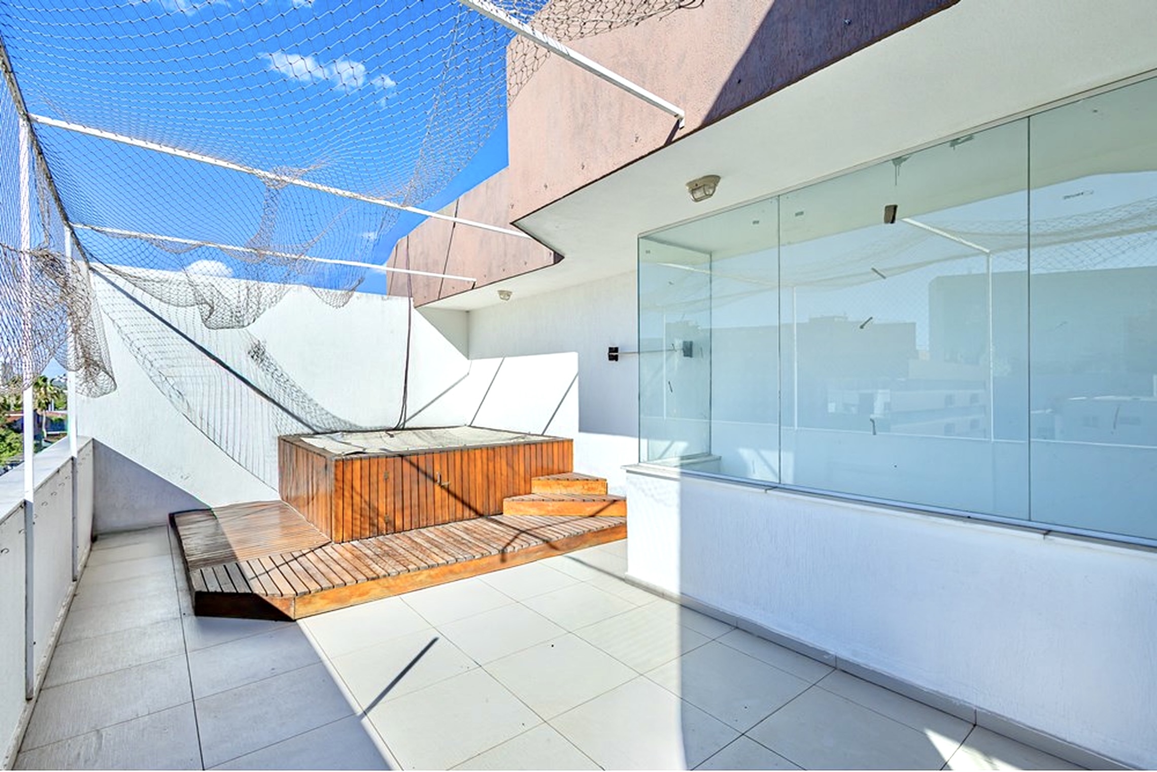 R$ 650.000 - PRE&Ccedil;O INCR&Iacute;VEL - COBERTURA - 148M2 - 2 DORM - TERRA&Ccedil;O - 1 VAGA Rua Leopoldo Bier Porto Alegre - 