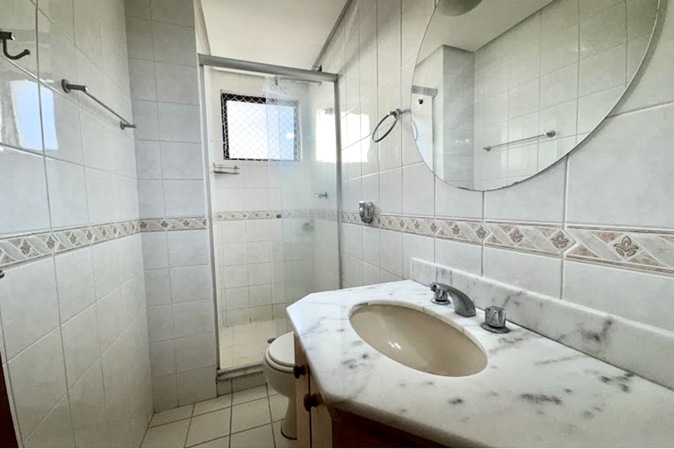 R$ 445.000 - &Oacute;TIMO APARTAMENTO - 66M2 - 2 DORM - SU&Iacute;TE - CHURRASQUEIRA - 1 VAGA - INFRA Rua José do Patrocínio Porto Alegre - 