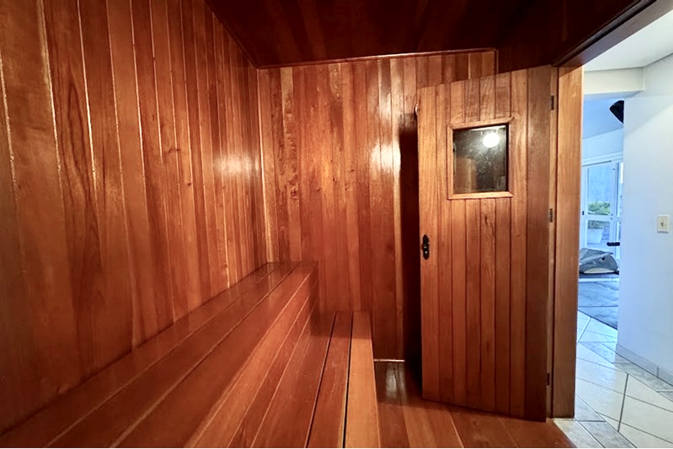 R$ 445.000 - &Oacute;TIMO APARTAMENTO - 66M2 - 2 DORM - SU&Iacute;TE - CHURRASQUEIRA - 1 VAGA - INFRA Rua José do Patrocínio Porto Alegre - 