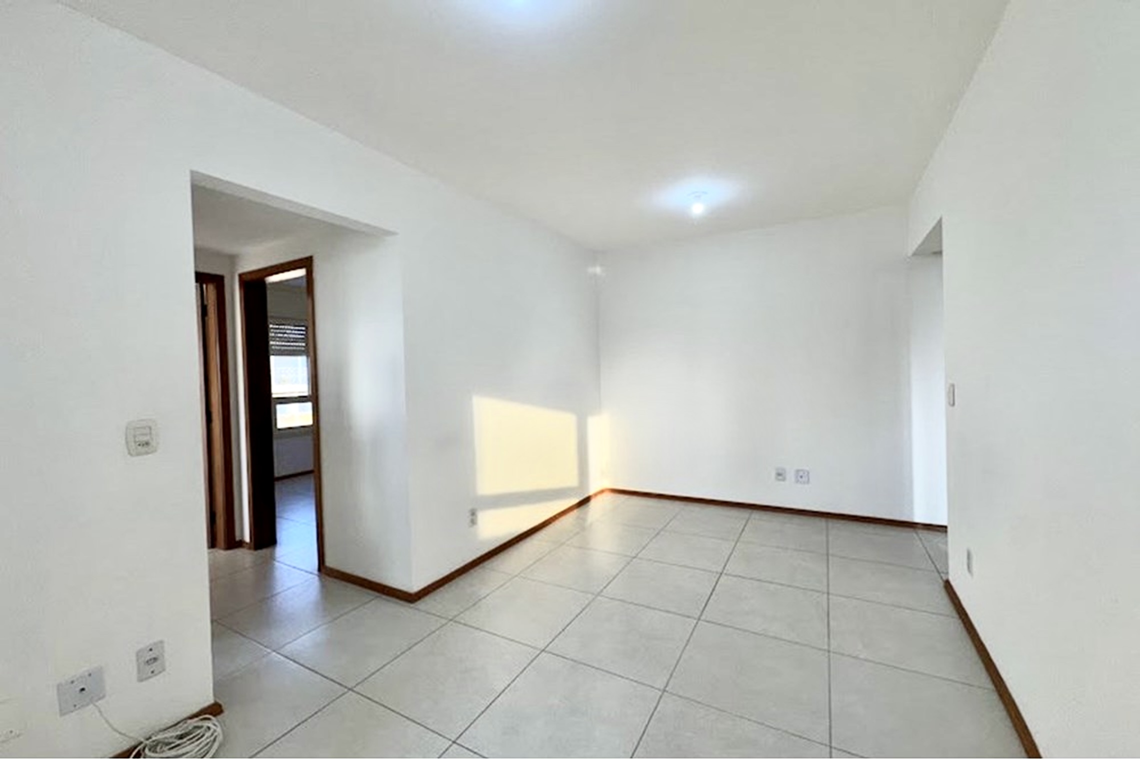 R$ 445.000 - &Oacute;TIMO APARTAMENTO - 66M2 - 2 DORM - SU&Iacute;TE - CHURRASQUEIRA - 1 VAGA - INFRA Rua José do Patrocínio Porto Alegre - 