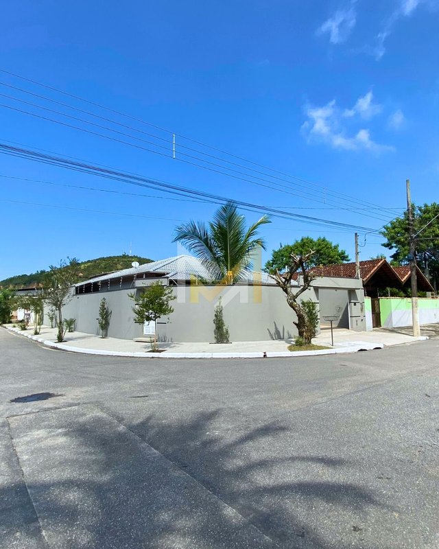 🏡 A Casa Perfeita Que Voc&ecirc; Procurava  Caraguatatuba - 