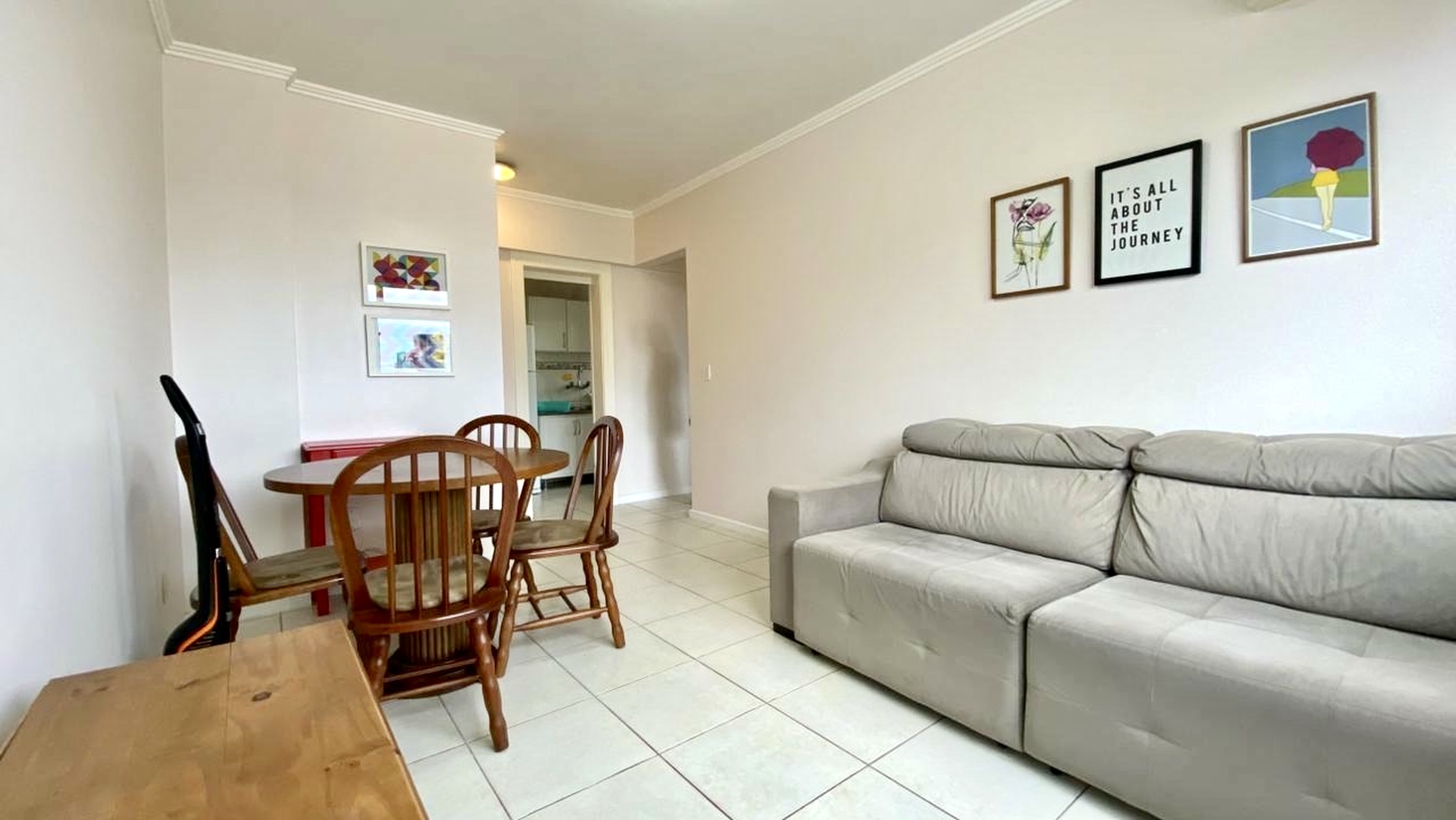 R$ 340.000 - &Oacute;TIMO APARTAMENTO - ANDAR ALTO - MOBILIADO - 42M2 - 1 DORM - VISTA - 1 VAGA Rua Duque de Caxias Porto Alegre - 