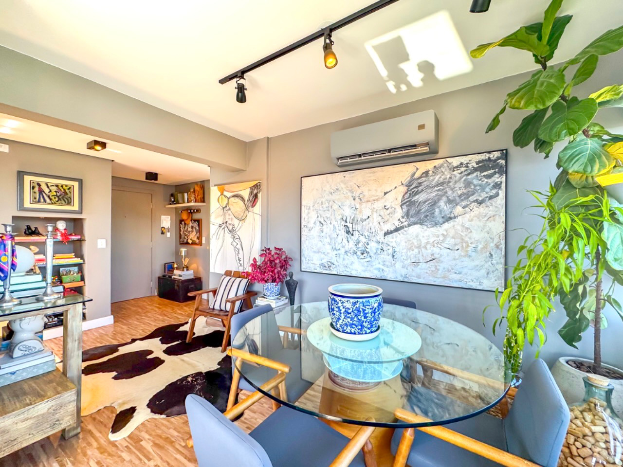 R$ 995.000 - LIND&Iacute;SSIMO APARTAMENTO - 79M2 - 2 DORM - SU&Iacute;TE - VISTA - 2 VAGAS Avenida Lageado Porto Alegre - 