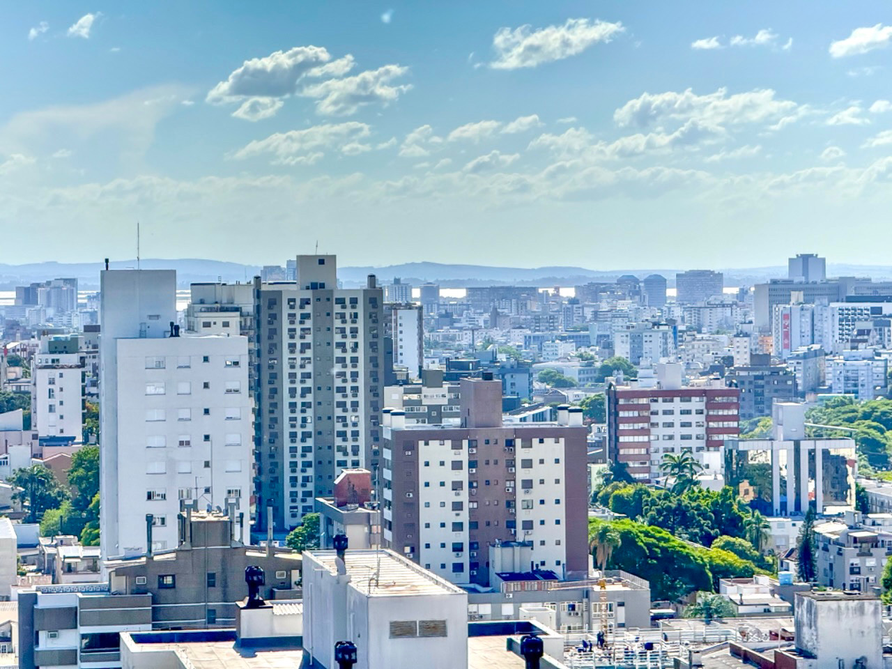 R$ 995.000 - LIND&Iacute;SSIMO APARTAMENTO - 79M2 - 2 DORM - SU&Iacute;TE - VISTA - 2 VAGAS Avenida Lageado Porto Alegre - 