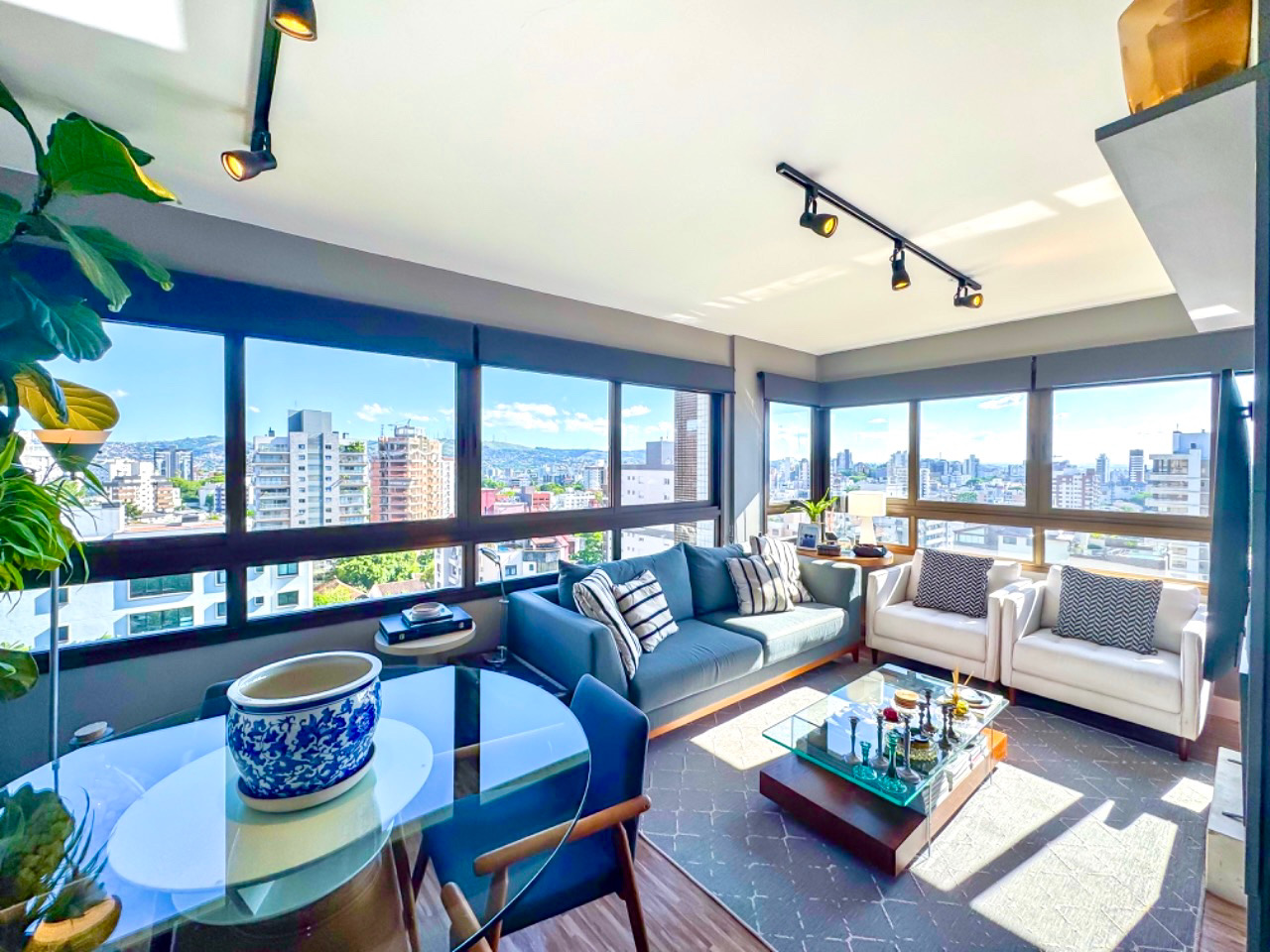 R$ 995.000 - LIND&Iacute;SSIMO APARTAMENTO - 79M2 - 2 DORM - SU&Iacute;TE - VISTA - 2 VAGAS Avenida Lageado Porto Alegre - 