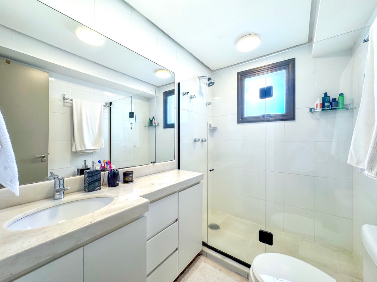 R$ 995.000 - LIND&Iacute;SSIMO APARTAMENTO - 79M2 - 2 DORM - SU&Iacute;TE - VISTA - 2 VAGAS Avenida Lageado Porto Alegre - 