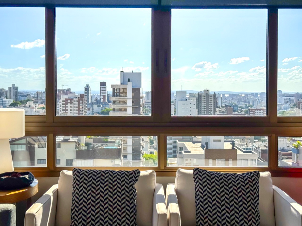 R$ 995.000 - LIND&Iacute;SSIMO APARTAMENTO - 79M2 - 2 DORM - SU&Iacute;TE - VISTA - 2 VAGAS Avenida Lageado Porto Alegre - 