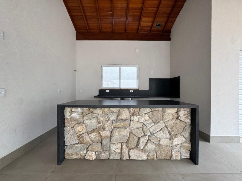 OPORTUNIDADE - CASA &Agrave; VENDA NO ALPHAVILLE DOM PEDRO, EM CAMPINAS-SP Avenida Alphaville Campinas - 