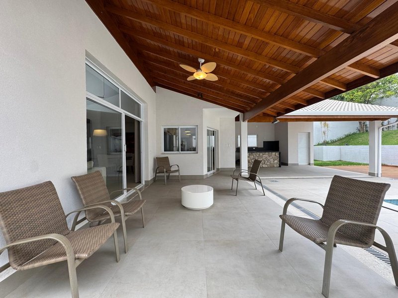 OPORTUNIDADE - CASA &Agrave; VENDA NO ALPHAVILLE DOM PEDRO, EM CAMPINAS-SP Avenida Alphaville Campinas - 