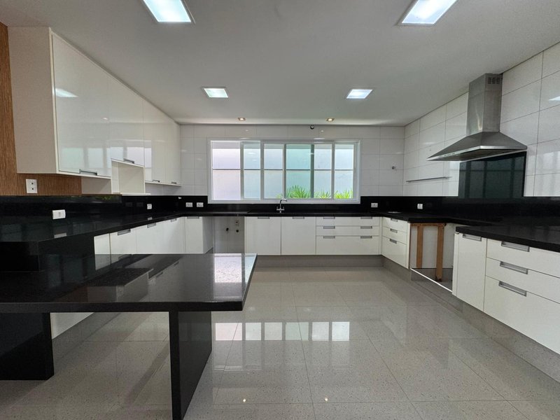 SOBRADO DE LUXO &Agrave; VENDA NO SWISS PARK, CAMPINAS-SP Rodovia Anhangüera Campinas - 