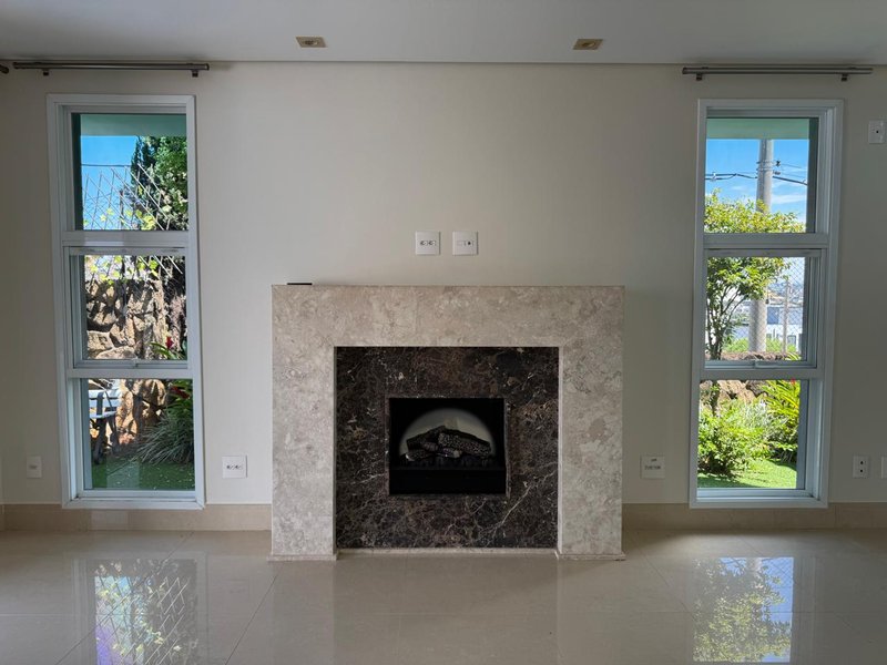 SOBRADO DE LUXO &Agrave; VENDA NO SWISS PARK, CAMPINAS-SP Rodovia Anhangüera Campinas - 