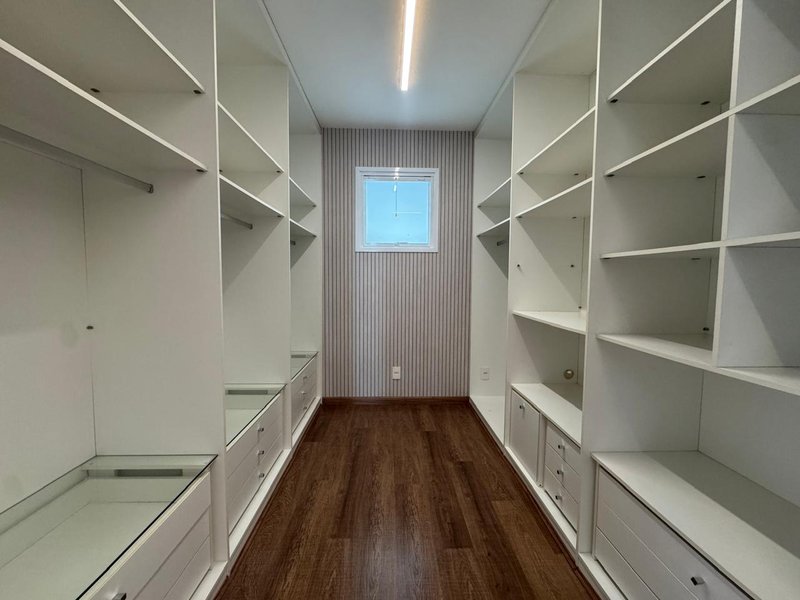 SOBRADO DE LUXO &Agrave; VENDA NO SWISS PARK, CAMPINAS-SP Rodovia Anhangüera Campinas - 