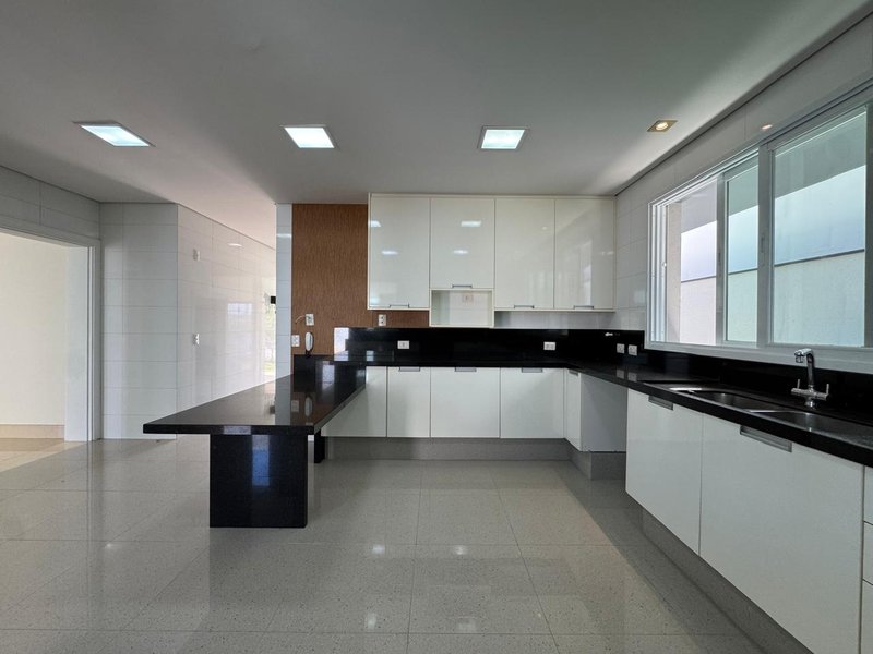 SOBRADO DE LUXO &Agrave; VENDA NO SWISS PARK, CAMPINAS-SP Rodovia Anhangüera Campinas - 