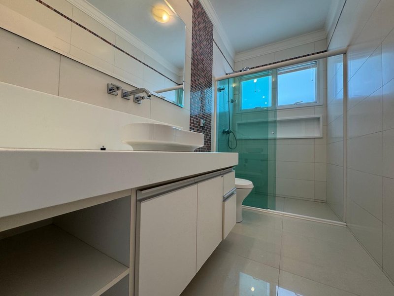 SOBRADO DE LUXO &Agrave; VENDA NO SWISS PARK, CAMPINAS-SP Rodovia Anhangüera Campinas - 