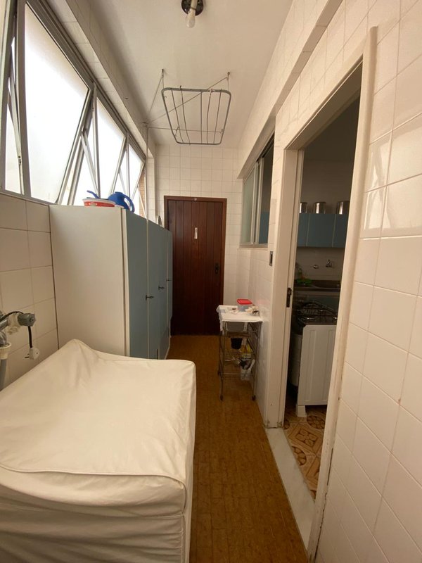 APARTAMENTO 4 QUARTOS SU&Iacute;TE VARANDA NASCENTE 2 GARAGENS ELEVADOR &Agrave; VENDA NA BARRA! Avenida Princesa Isabel Salvador - 