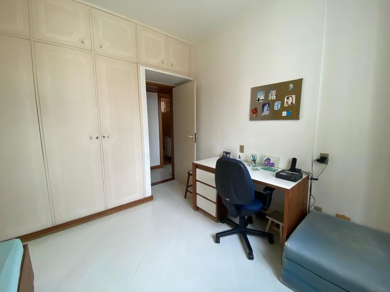 APARTAMENTO 4 QUARTOS SU&Iacute;TE VARANDA NASCENTE 2 GARAGENS ELEVADOR &Agrave; VENDA NA BARRA! Avenida Princesa Isabel Salvador - 