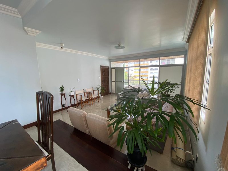 APARTAMENTO 4 QUARTOS SU&Iacute;TE VARANDA NASCENTE 2 GARAGENS ELEVADOR &Agrave; VENDA NA BARRA! Avenida Princesa Isabel Salvador - 