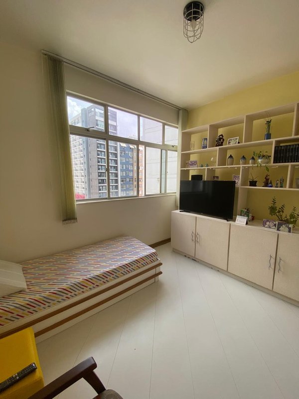 APARTAMENTO 4 QUARTOS SU&Iacute;TE VARANDA NASCENTE 2 GARAGENS ELEVADOR &Agrave; VENDA NA BARRA! Avenida Princesa Isabel Salvador - 