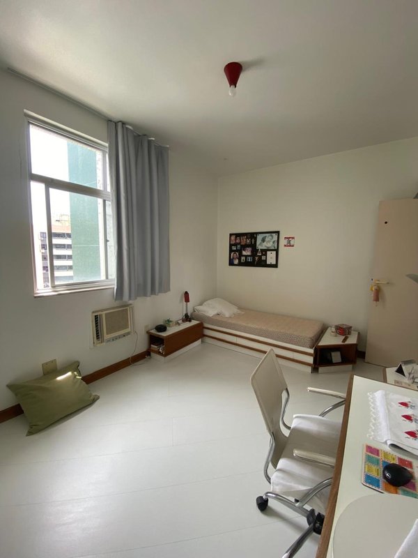 APARTAMENTO 4 QUARTOS SU&Iacute;TE VARANDA NASCENTE 2 GARAGENS ELEVADOR &Agrave; VENDA NA BARRA! Avenida Princesa Isabel Salvador - 