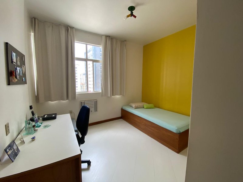 APARTAMENTO 4 QUARTOS SU&Iacute;TE VARANDA NASCENTE 2 GARAGENS ELEVADOR &Agrave; VENDA NA BARRA! Avenida Princesa Isabel Salvador - 