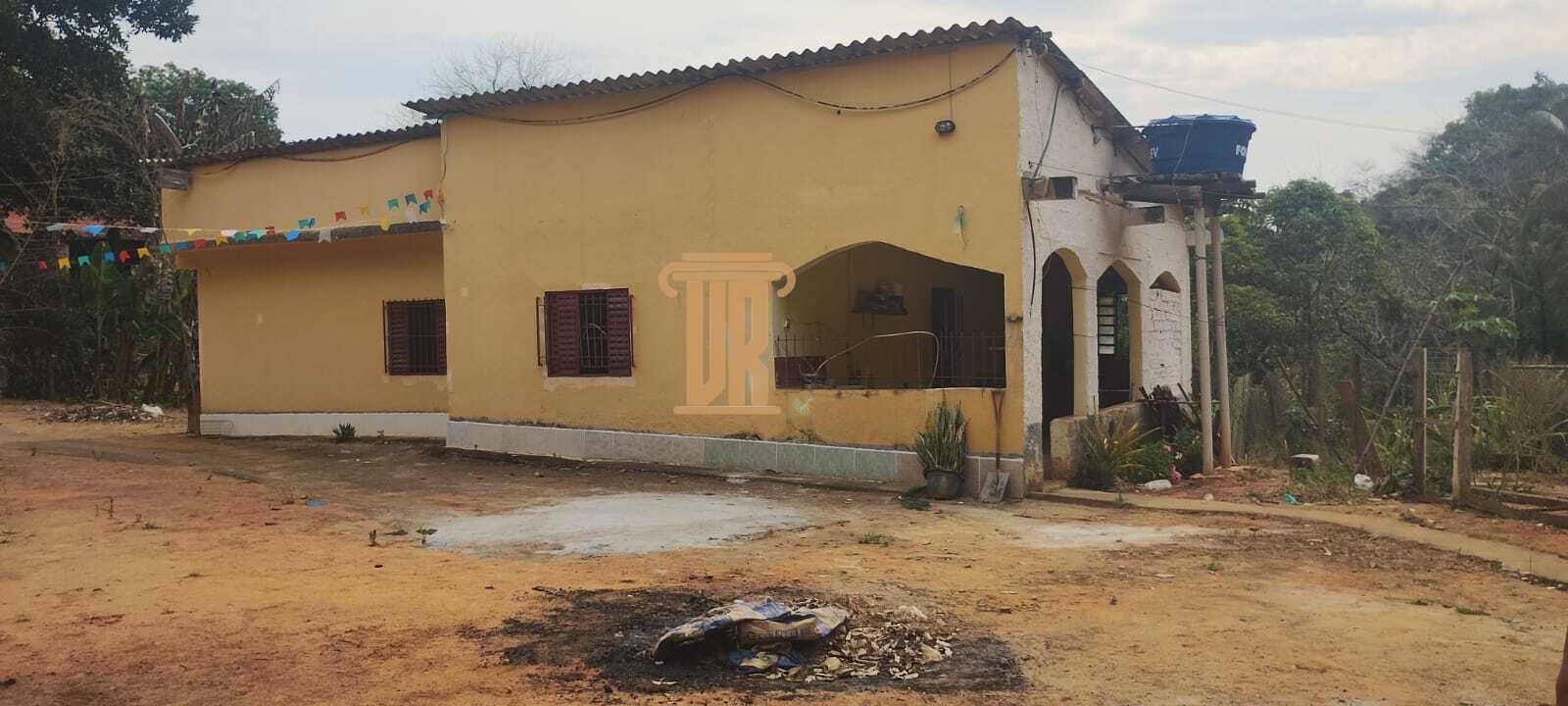 &nbsp;Ch&aacute;cara com 4.500m&sup2; na zona norte de S&atilde;o Jos&eacute; dos Campos- SP com 2 casas  São José dos Campos - 