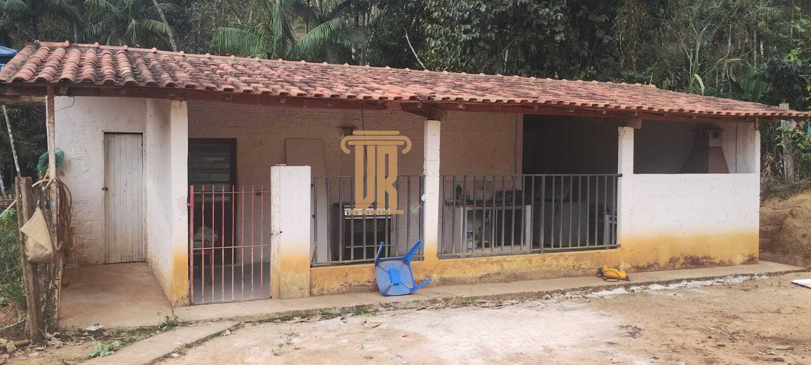 &nbsp;Ch&aacute;cara com 4.500m&sup2; na zona norte de S&atilde;o Jos&eacute; dos Campos- SP com 2 casas  São José dos Campos - 