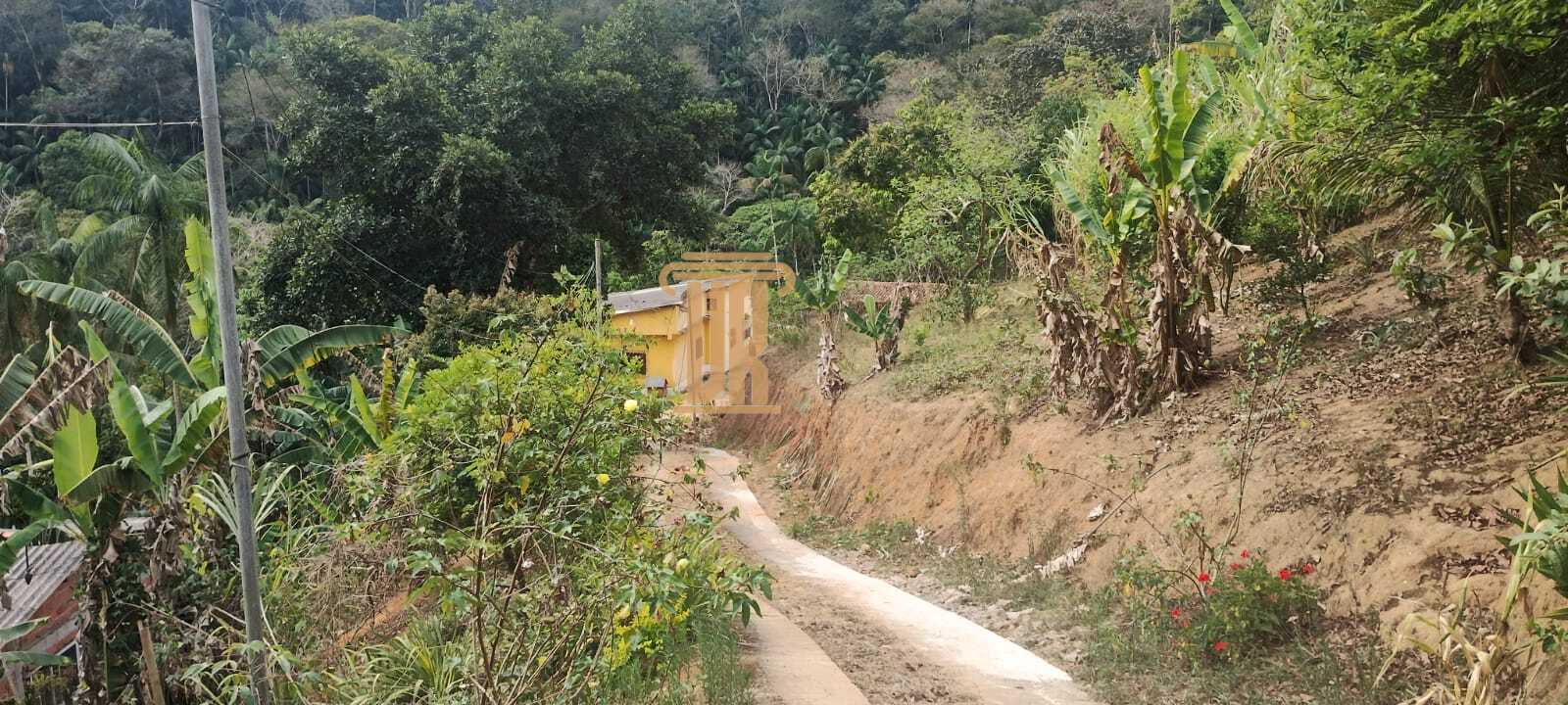 &nbsp;Ch&aacute;cara com 4.500m&sup2; na zona norte de S&atilde;o Jos&eacute; dos Campos- SP com 2 casas  São José dos Campos - 