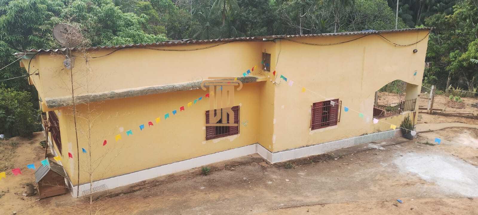 &nbsp;Ch&aacute;cara com 4.500m&sup2; na zona norte de S&atilde;o Jos&eacute; dos Campos- SP com 2 casas  São José dos Campos - 