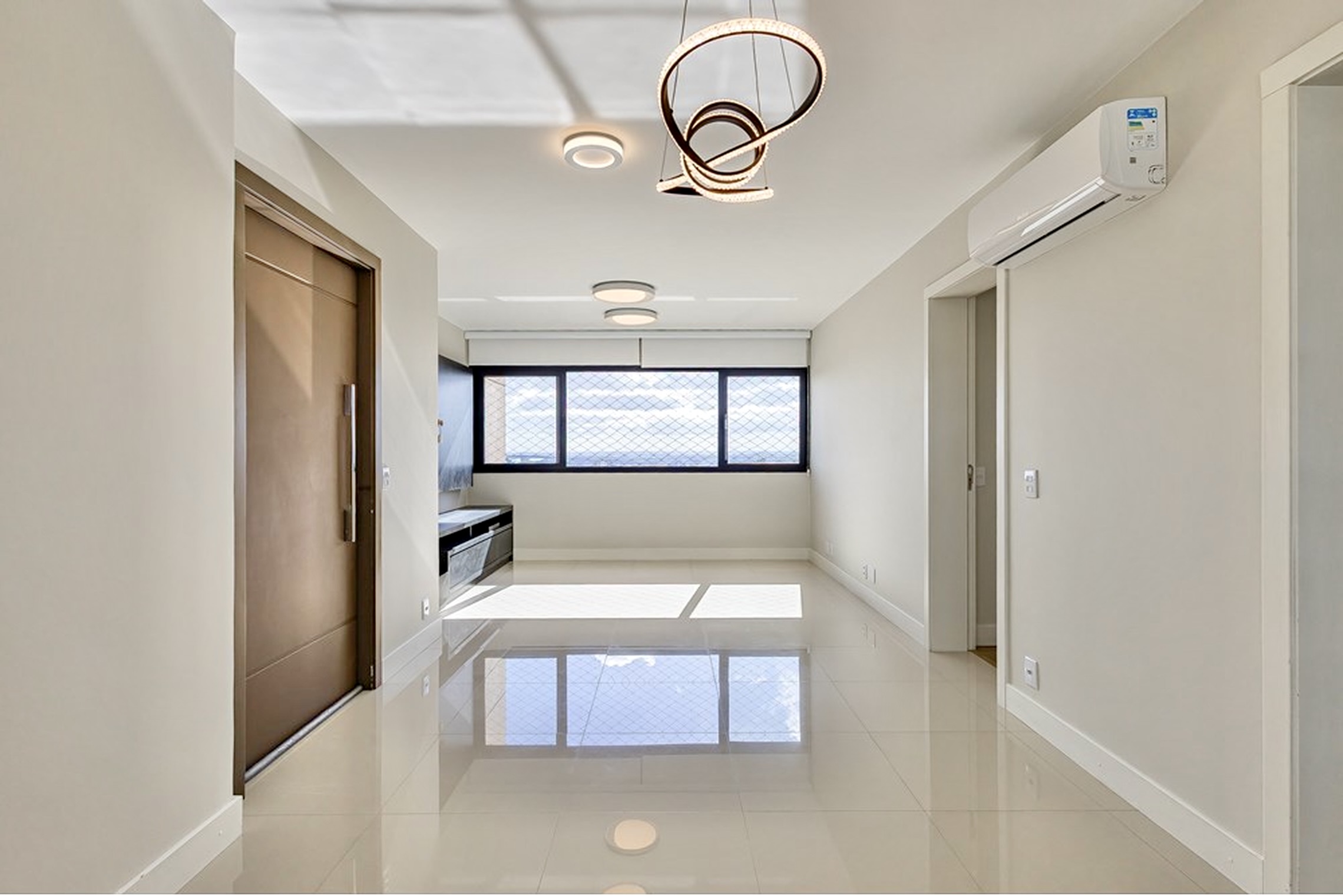 R$ 1.195.000 - MARAVILHOSO APARTAMENTO - 98M2 - 3 DORM - SU&Iacute;TE - VISTA - 2 VAGAS Rua Coronel Camisão Porto Alegre - 