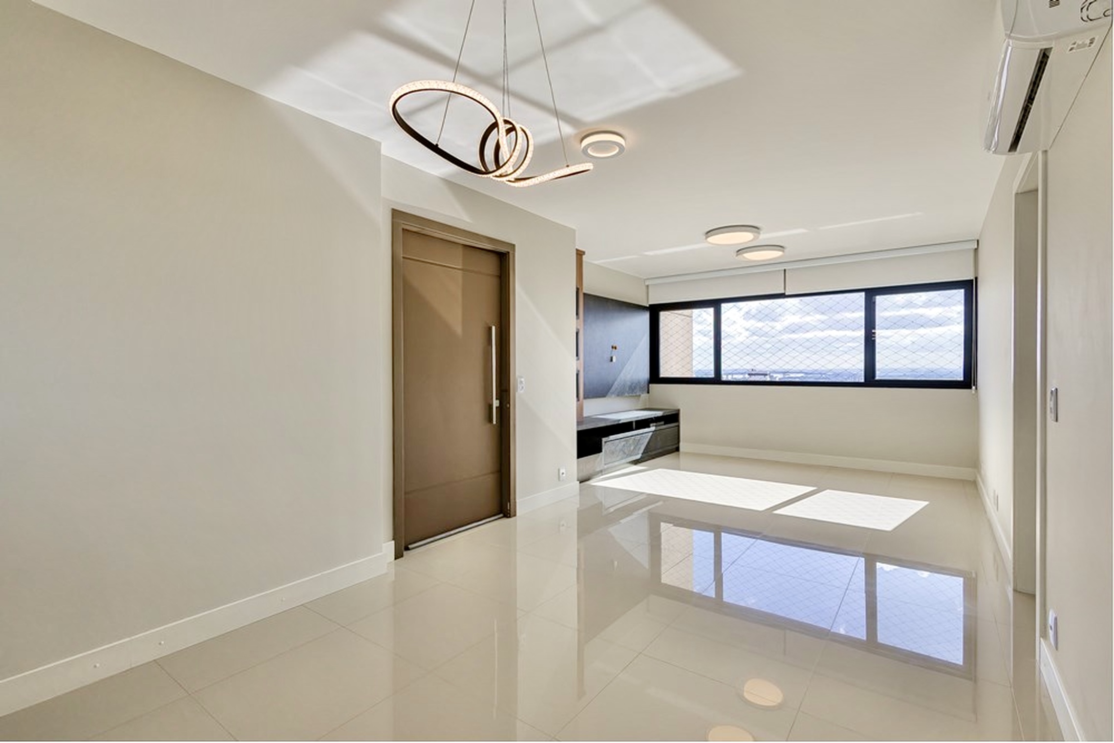 R$ 1.195.000 - MARAVILHOSO APARTAMENTO - 98M2 - 3 DORM - SU&Iacute;TE - VISTA - 2 VAGAS Rua Coronel Camisão Porto Alegre - 