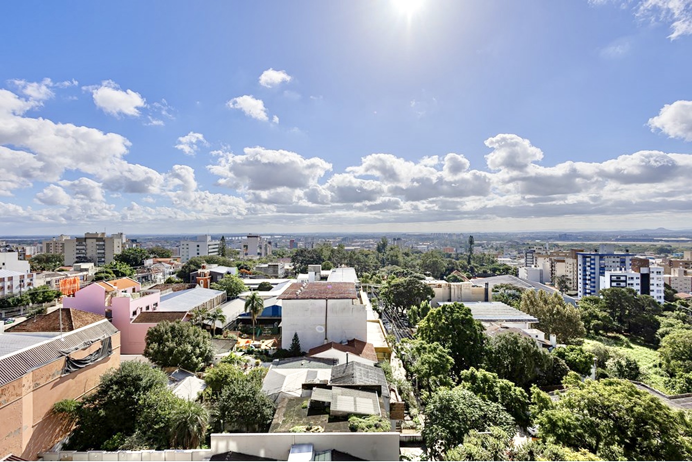 R$ 1.195.000 - MARAVILHOSO APARTAMENTO - 98M2 - 3 DORM - SU&Iacute;TE - VISTA - 2 VAGAS Rua Coronel Camisão Porto Alegre - 