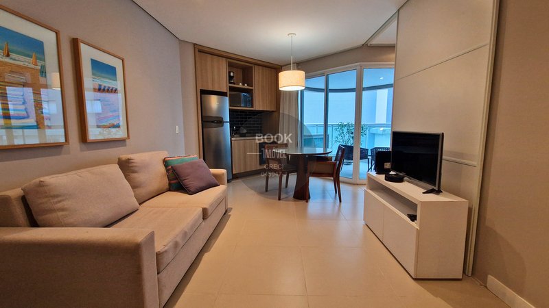 Oportunidade na Quadra da Praia!   Av. Mal. Floriano Peixoto Santos - 