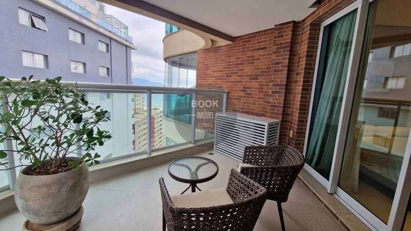 Oportunidade na Quadra da Praia!   Av. Mal. Floriano Peixoto Santos - 