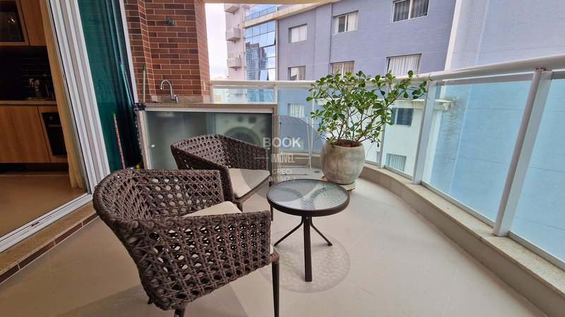 Oportunidade na Quadra da Praia!   Av. Mal. Floriano Peixoto Santos - 