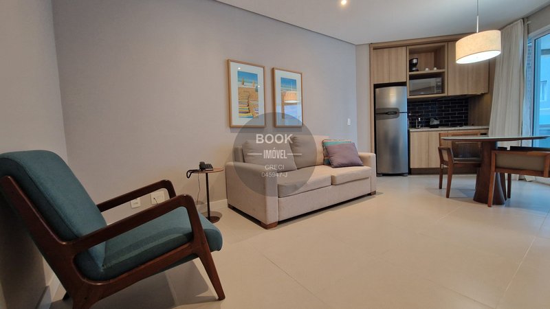 Oportunidade na Quadra da Praia!   Av. Mal. Floriano Peixoto Santos - 