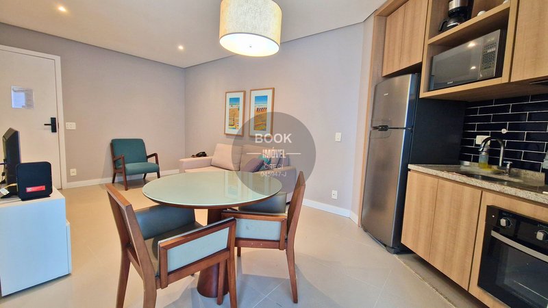 Oportunidade na Quadra da Praia!   Av. Mal. Floriano Peixoto Santos - 