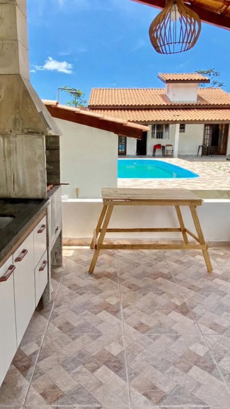 🏡 Ed&iacute;cula &agrave; venda no Massagua&ccedil;u  Caraguatatuba - 